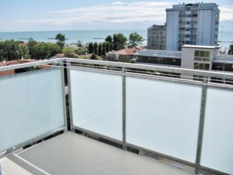 balcone con vista mare